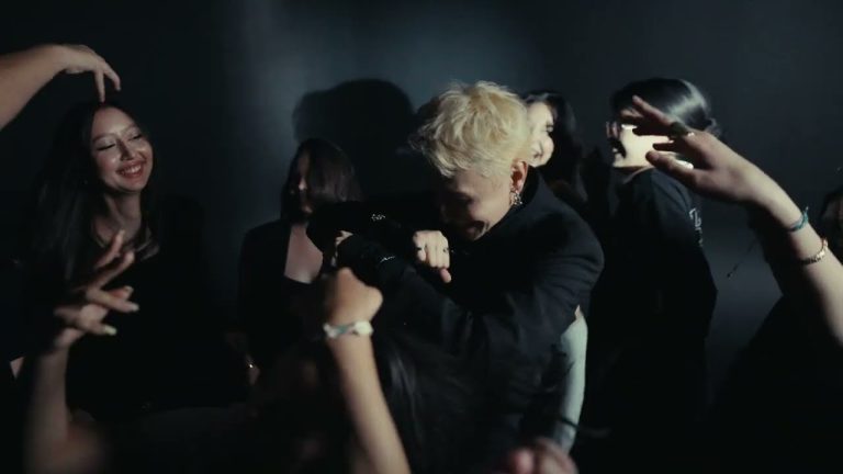 A frame from a WorldWidePop scene video